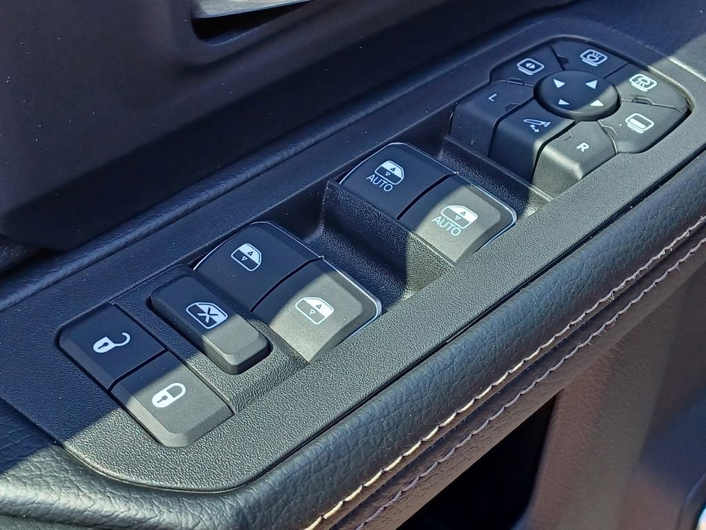 2026 RAM 2500 Laramie Crew Cab 4x4 6'4' Box