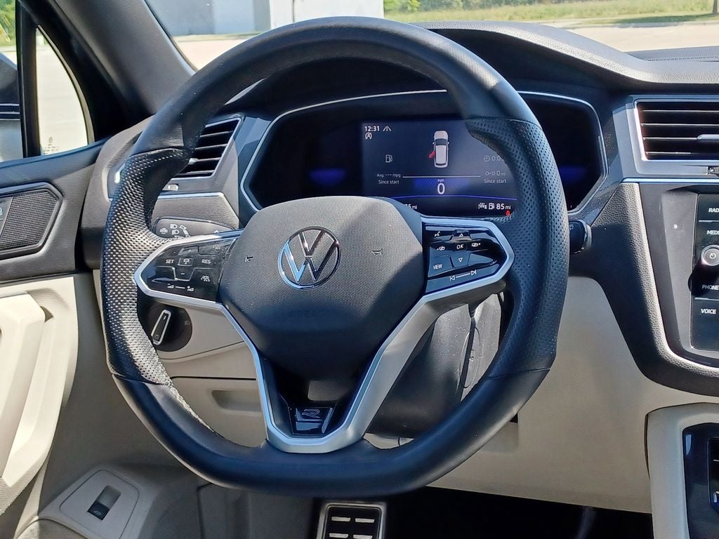 2022 Volkswagen Tiguan 2.0T SE R-Line Black