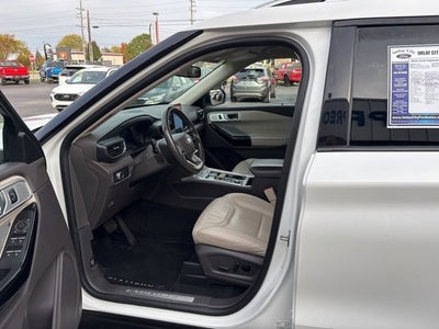 2022 Ford Explorer Platinum