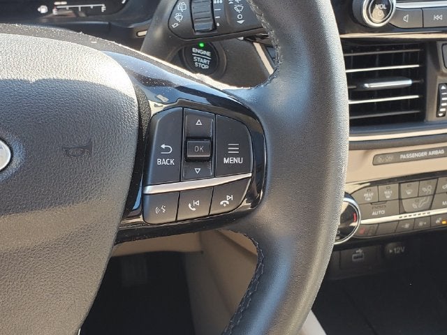 2022 Ford Escape Hybrid SE