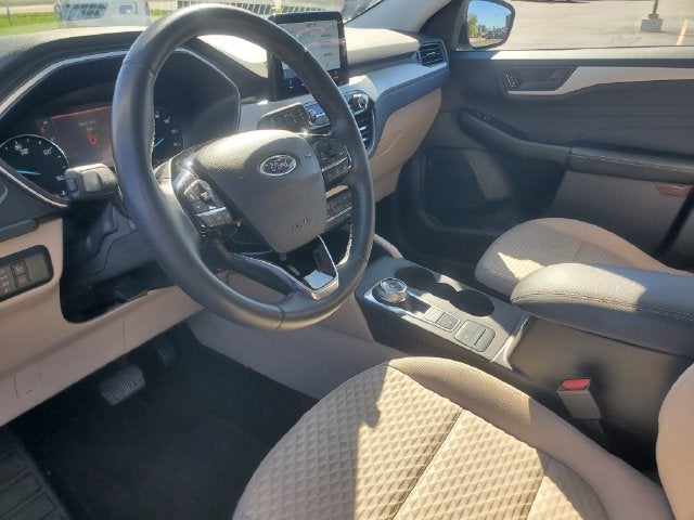 2022 Ford Escape Hybrid SE