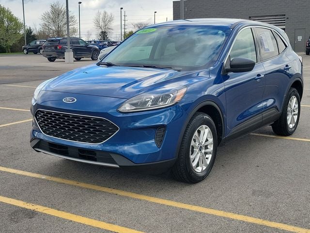 Used 2022 Ford Escape SE with VIN 1FMCU9G62NUB72560 for sale in Imlay City, MI