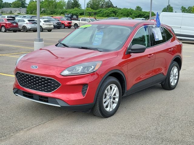 Used 2022 Ford Escape SE with VIN 1FMCU9G65NUA77894 for sale in Imlay City, MI