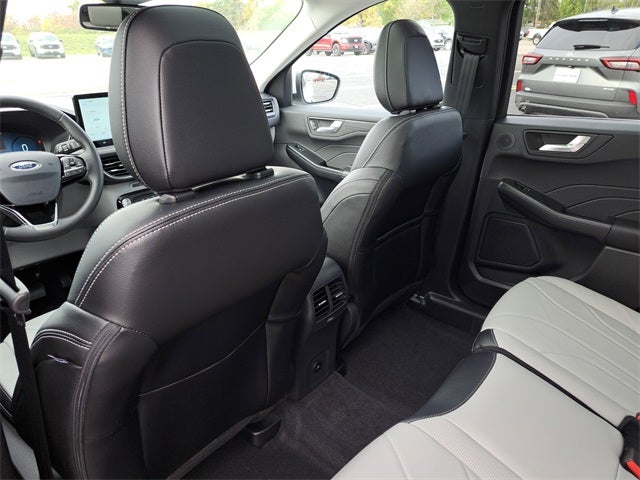 2026 Ford Escape Hybrid Platinum