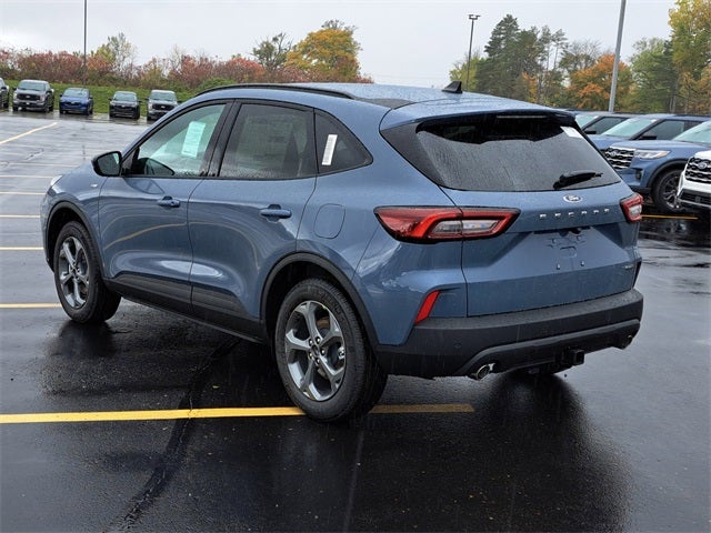 2026 Ford Escape Hybrid ST-Line Select
