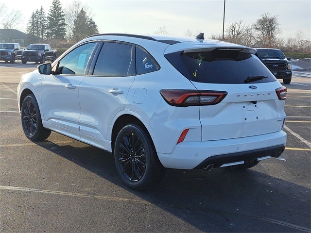 2026 Ford Escape ST-Line Elite