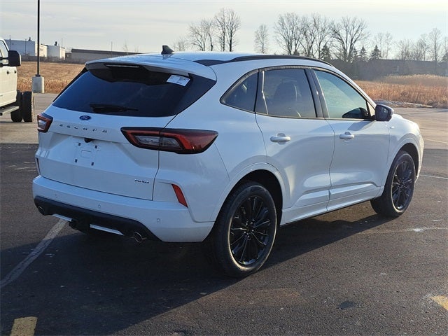 2026 Ford Escape ST-Line Elite