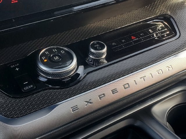 2027 Ford Expedition Platinum 600a