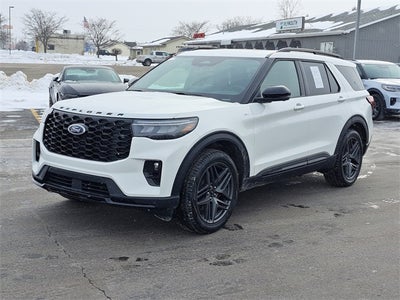 2026 Ford Explorer ST-Line