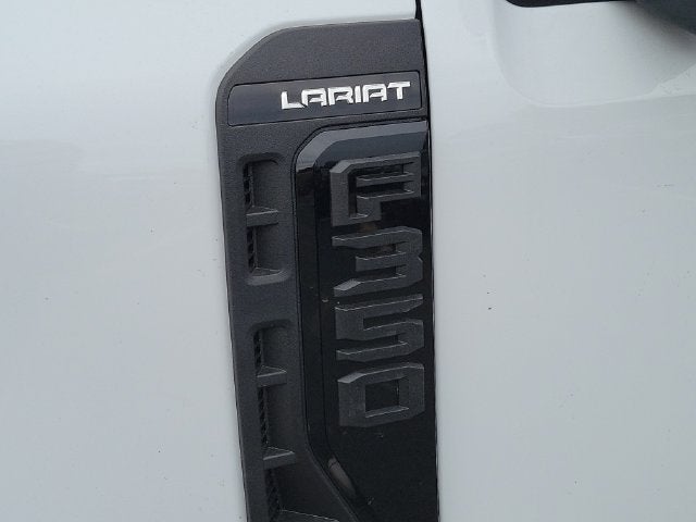 2027 Ford F-350SD Lariat