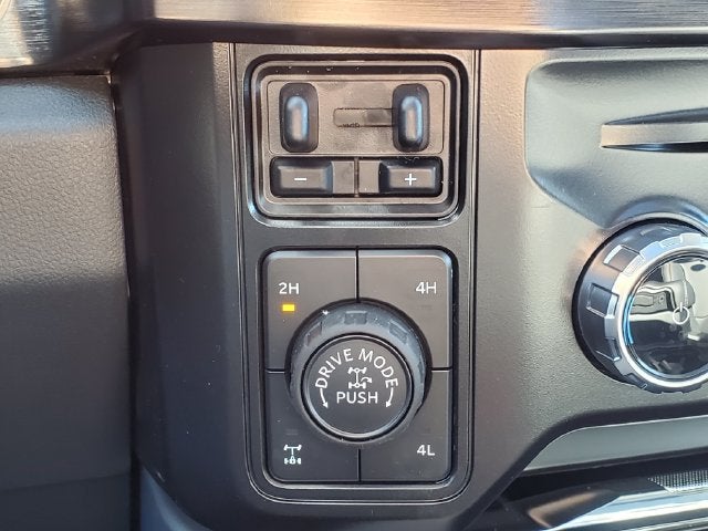 2027 Ford F-350SD Lariat