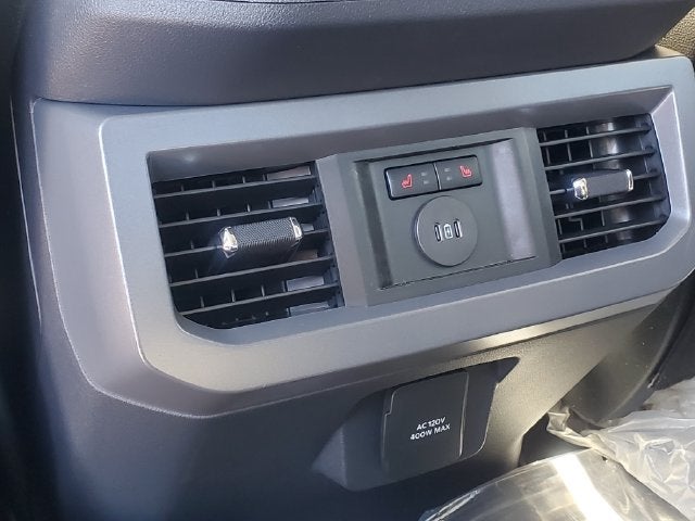 2027 Ford F-350SD Lariat