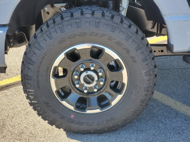 2027 Ford F-350SD Lariat