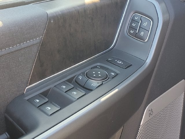 2027 Ford F-350SD Lariat