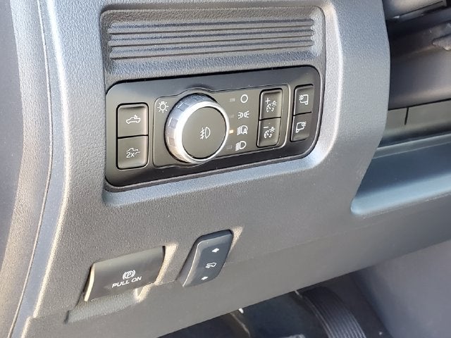2027 Ford F-350SD Lariat