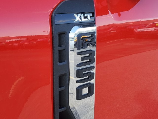 2027 Ford F-350SD XLT 613a