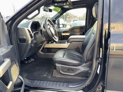 2022 Ford F-350SD Lariat