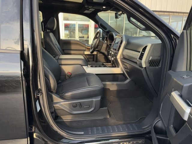 2022 Ford F-350SD Lariat