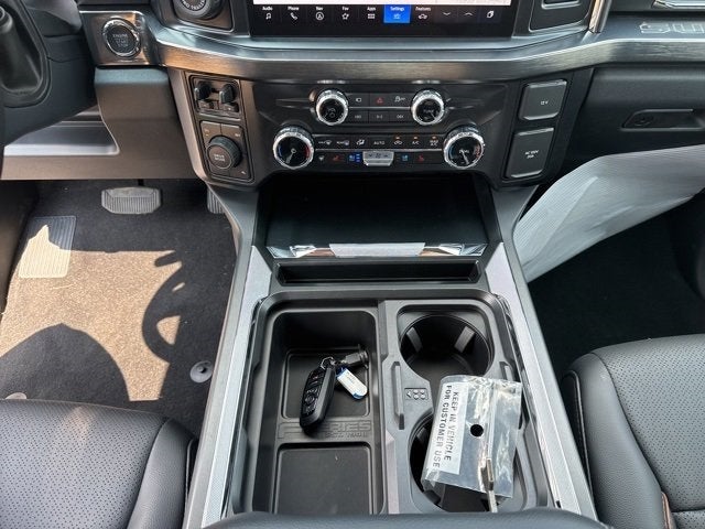 2025 Ford F-350SD Lariat 618a