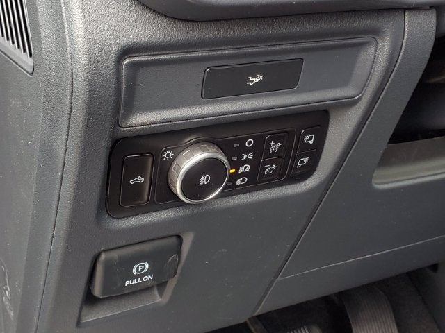 2026 Ford F-150 XLT 302a