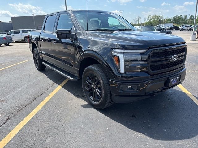 2026 Ford F-150 Lariat 4x4 SuperCrew 145 in's photo