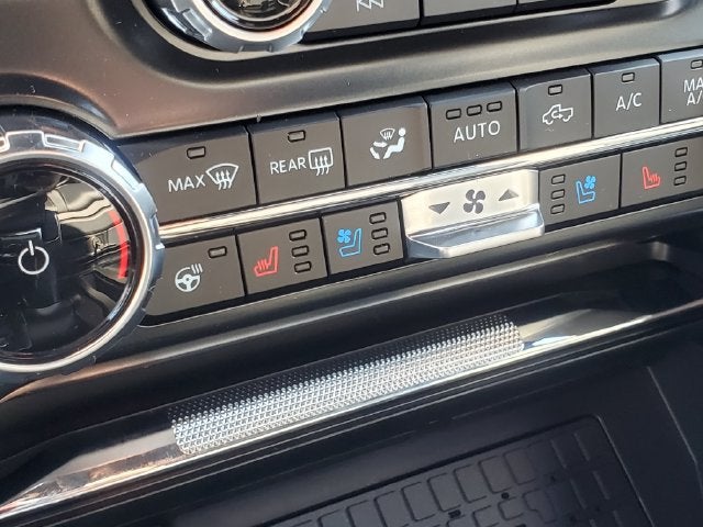 2026 Ford F-150 Platinum 702a