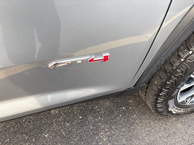 2024 GMC Acadia AT4