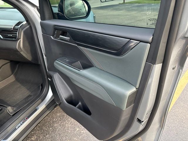 2024 GMC Acadia AT4
