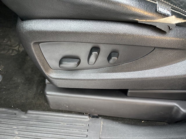 2017 GMC Yukon XL SLE