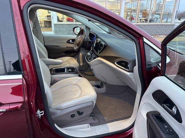 2020 Chrysler Pacifica Touring L Plus