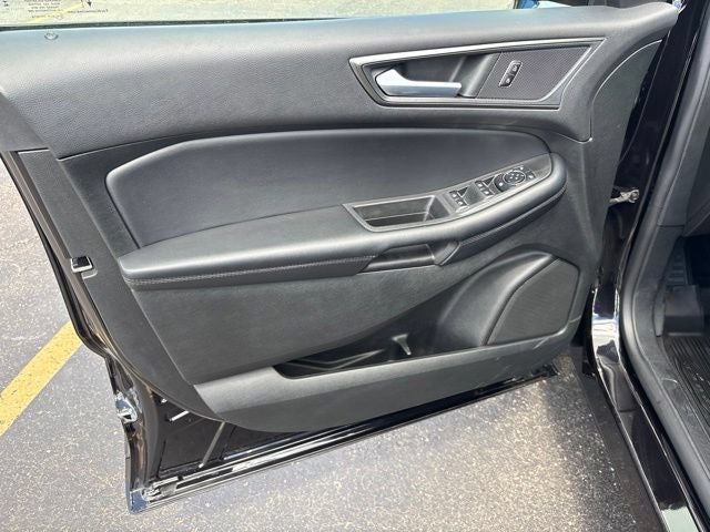 2023 Ford Edge SE