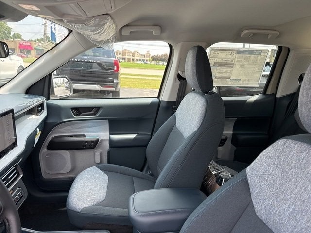 2025 Ford Maverick XLT 302a